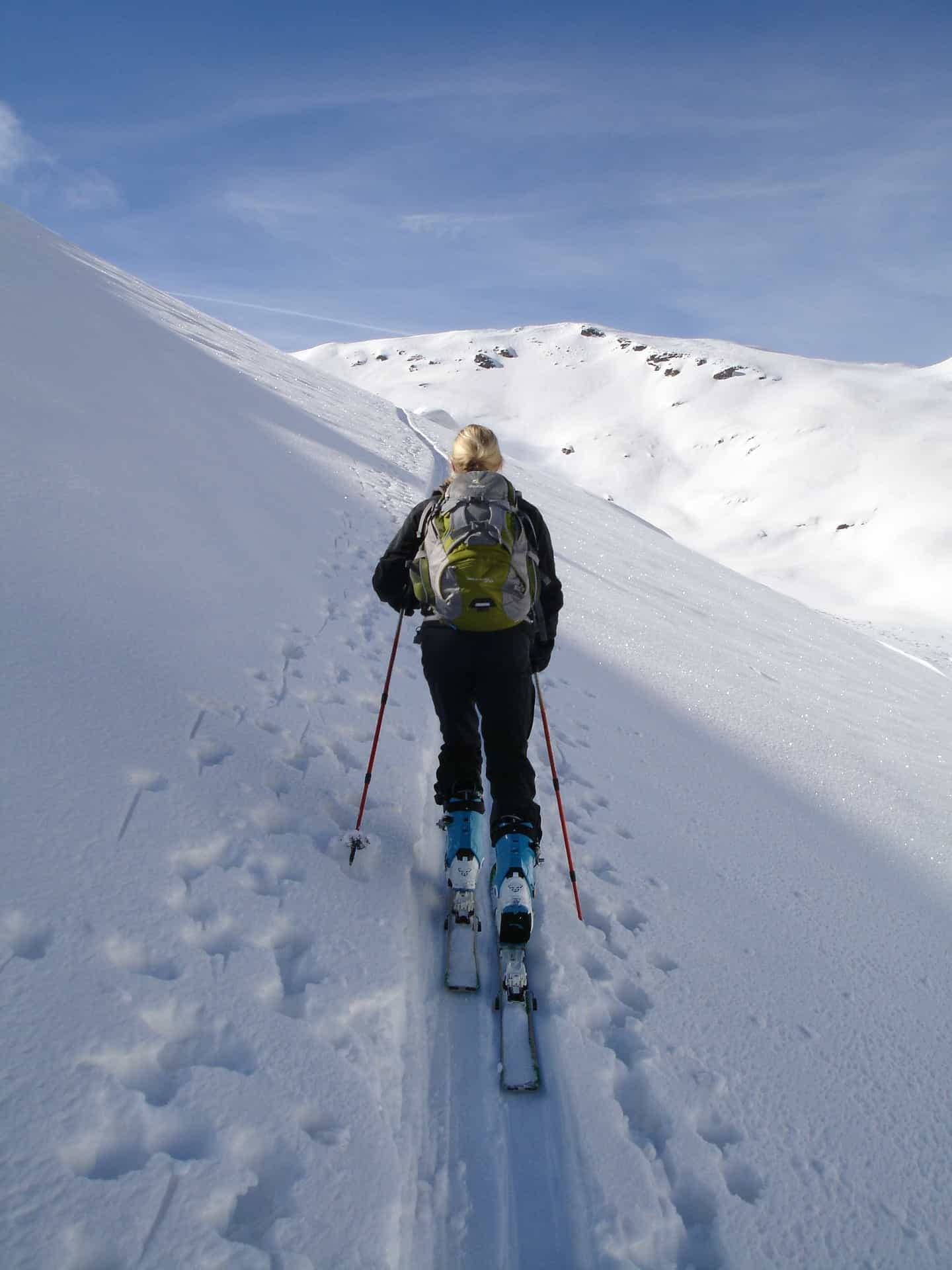 backcountry skiiing 274384 1920